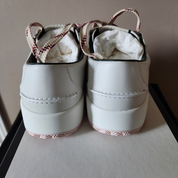 GUCCI Women white leather sneaker size 5 - Picture 4 of 7